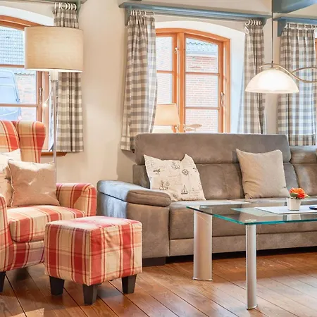 Reetdachhaus Silvi *