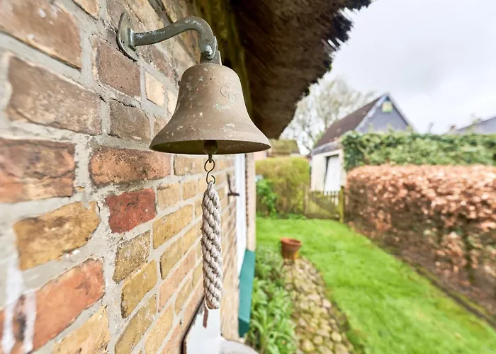 度假居 Reetdachhaus Silvi Schwabstedt